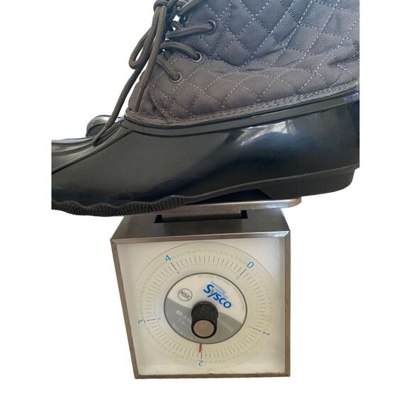 Womens Quilted Winter Boots Sz 12 Outdoors Snow Hunting Casual Everyday - Picture 9 of 9